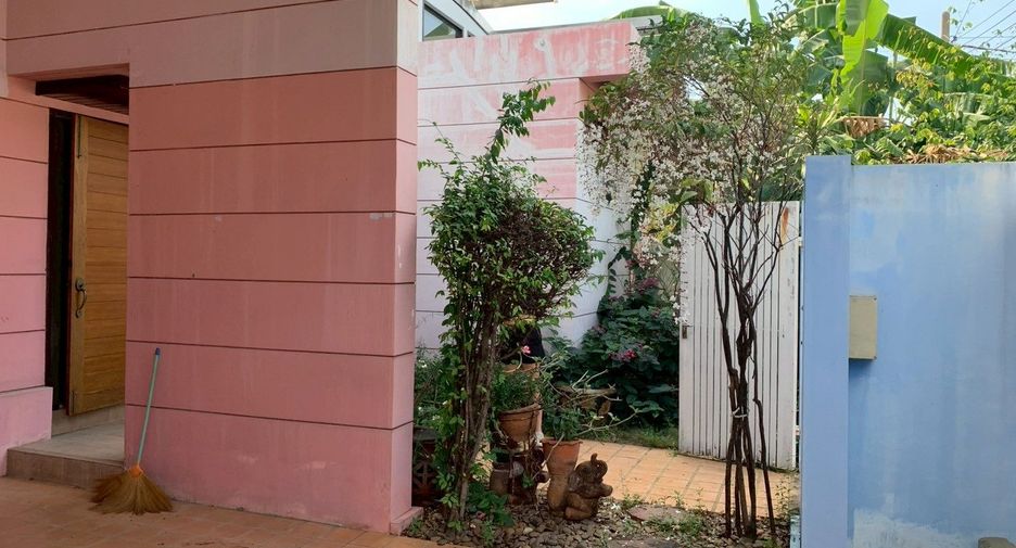 出租 和 出售 3 卧室 独立屋 在 Chatuchak, 曼谷