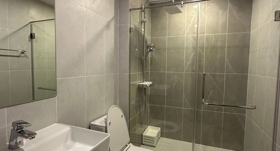 For rent 1 bed condo in Bang Rak, Bangkok