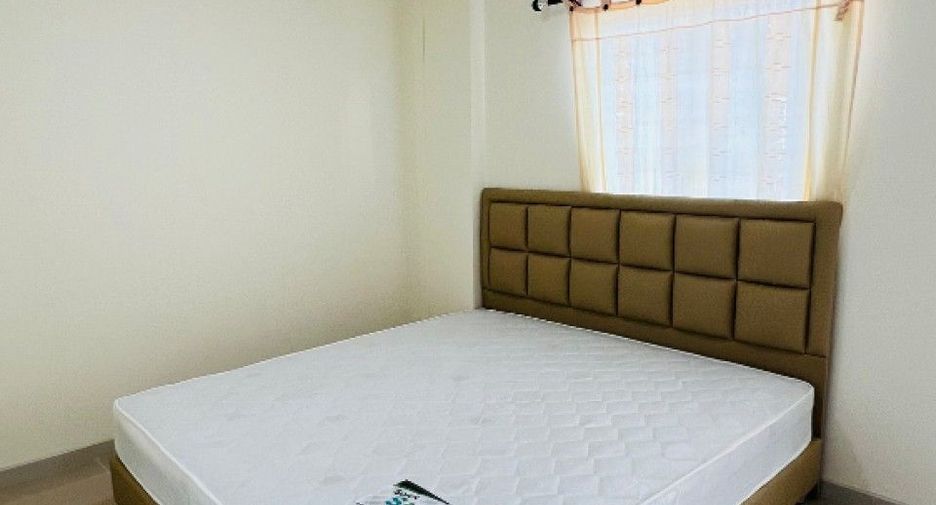 Reihenhaus zum Kauf mit 3 Zimmer in Thung Khru, Bangkok