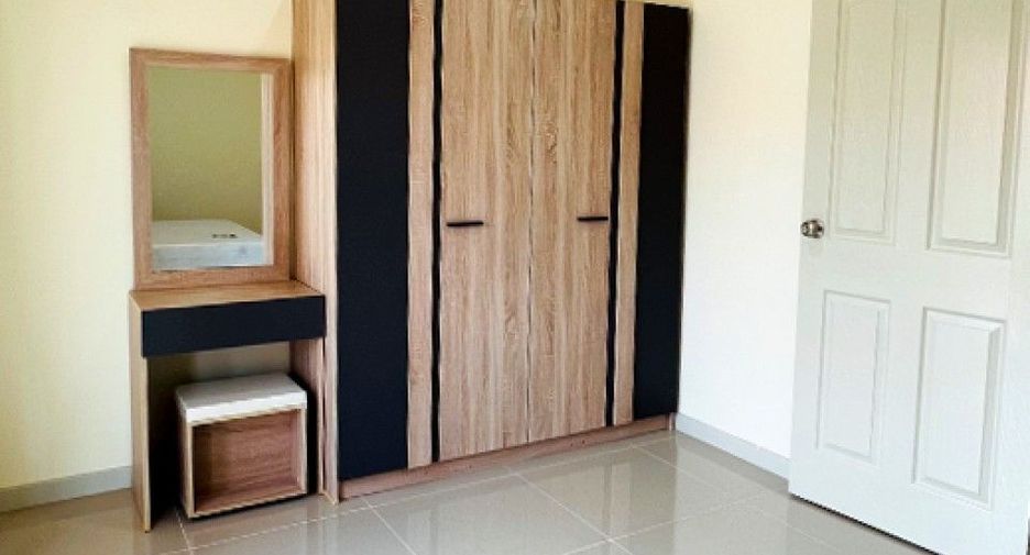 Reihenhaus zum Kauf mit 3 Zimmer in Thung Khru, Bangkok