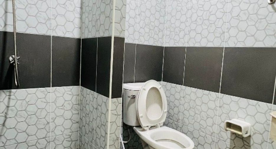 Reihenhaus zum Kauf mit 3 Zimmer in Thung Khru, Bangkok