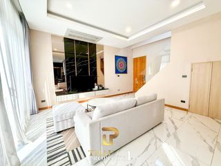 Casa adosada en venta de 3 habitaciones en Bang Lamung, Chonburi