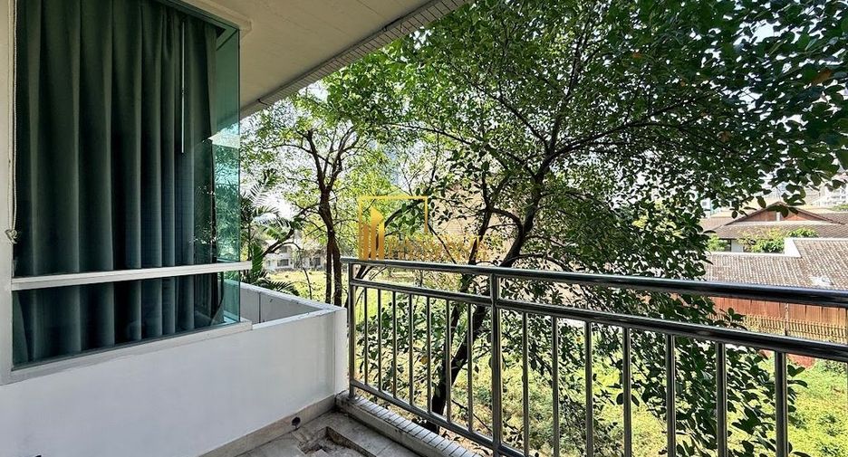 For rent 2 bedrooms apartment in Sathon, Bangkok