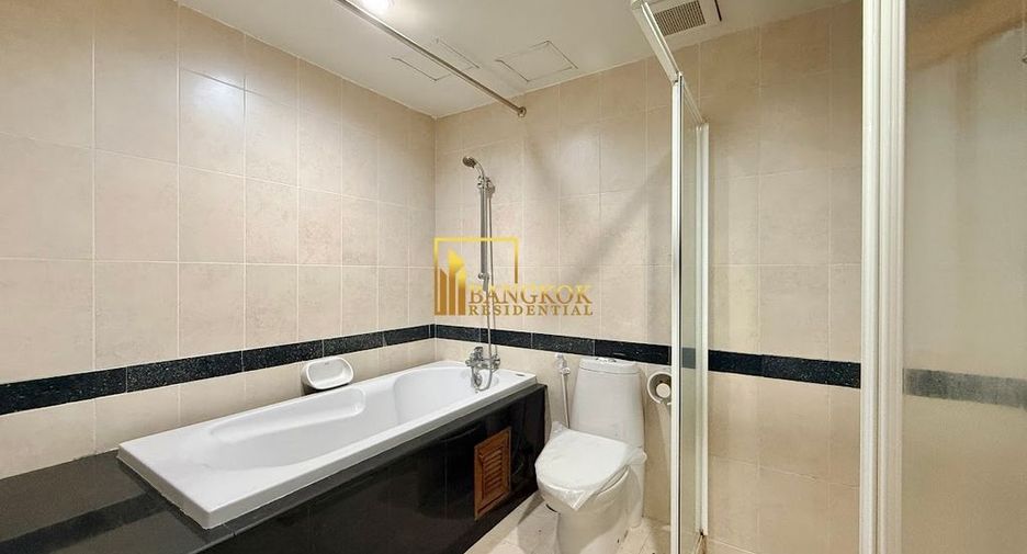 For rent 2 bedrooms apartment in Sathon, Bangkok