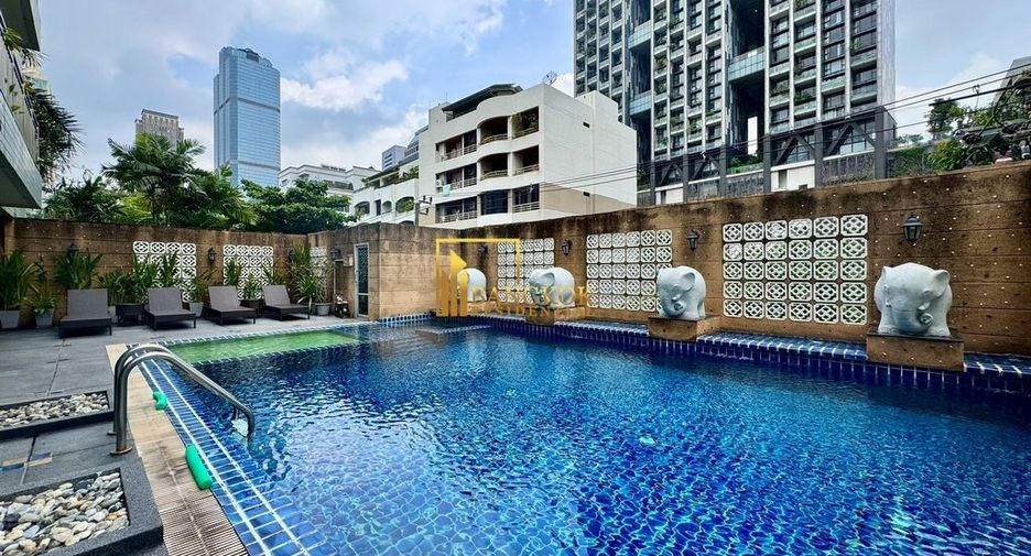 For rent 2 bedrooms apartment in Sathon, Bangkok