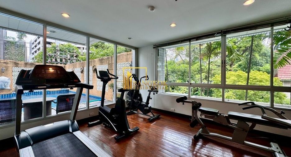 For rent 2 bedrooms apartment in Sathon, Bangkok
