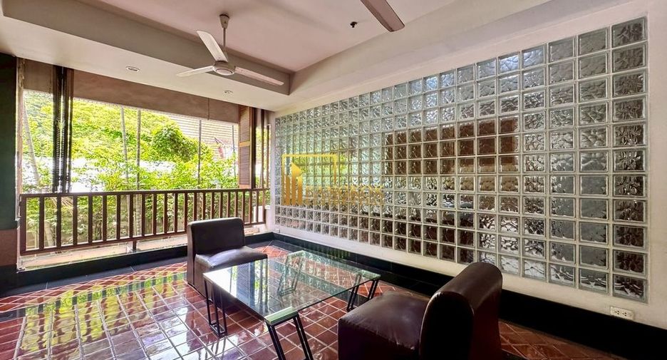 For rent 2 bedrooms apartment in Sathon, Bangkok