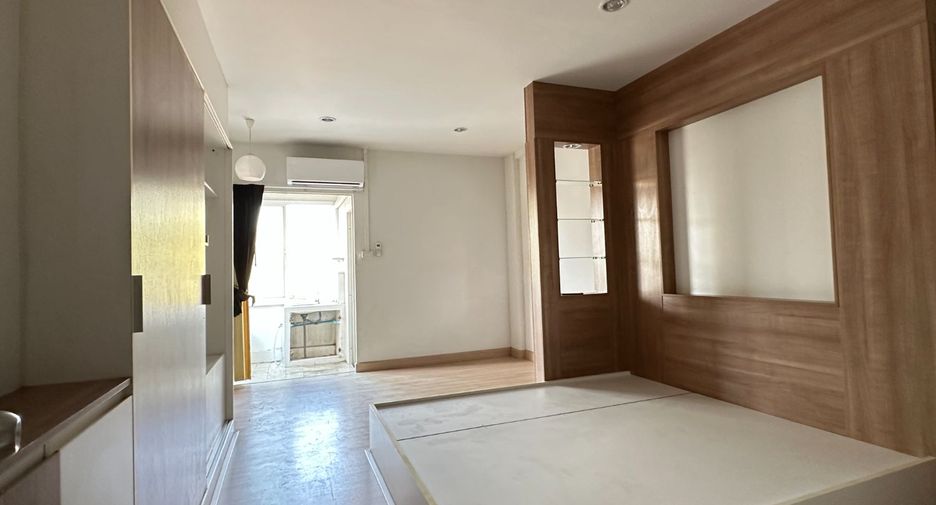For sale 1 bed condo in Mueang Maha Sarakham, Maha Sarakham