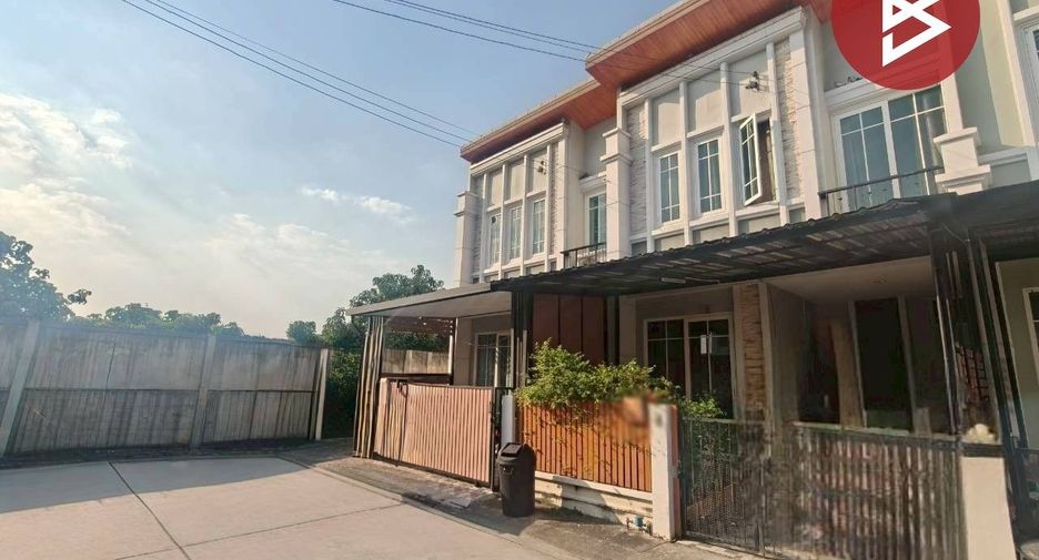 出售 3 卧室 联排别墅 在 Bang Kruai, Nonthaburi