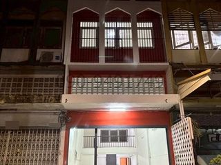 For Rent 3 Bedroom Townhouse In Khan Na Yao, Bangkok