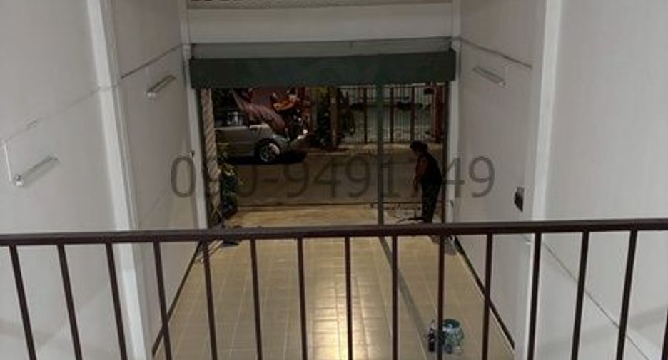 Аренда 3 спальни таунхаус в Кхан На Яо, Бангкок