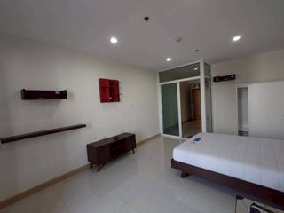 For sale 1 bed condo in Yan Nawa, Bangkok