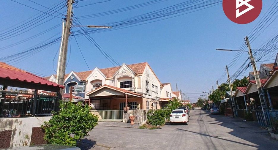 For sale 3 bedrooms townhouse in Si Racha, Chonburi