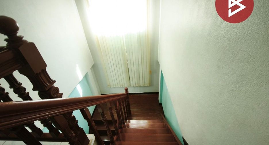 Haus zum Kauf mit 5 Zimmer in Khlong Sam Wa, Bangkok