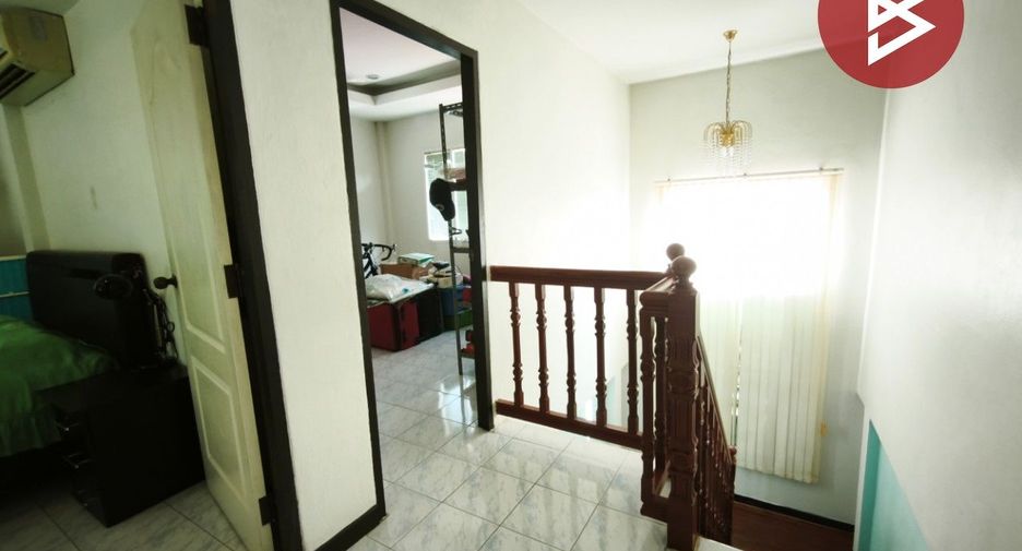 Haus zum Kauf mit 5 Zimmer in Khlong Sam Wa, Bangkok