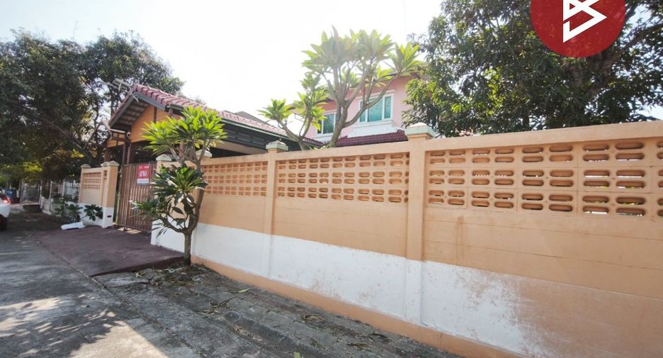 Haus zum Kauf mit 5 Zimmer in Khlong Sam Wa, Bangkok