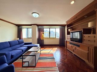 For rent 2 bedrooms apartment in Watthana, Bangkok