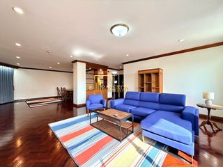 For rent 2 bedrooms apartment in Watthana, Bangkok