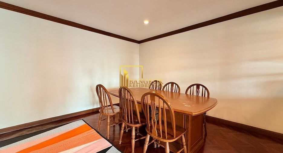 For rent 2 bedrooms apartment in Watthana, Bangkok