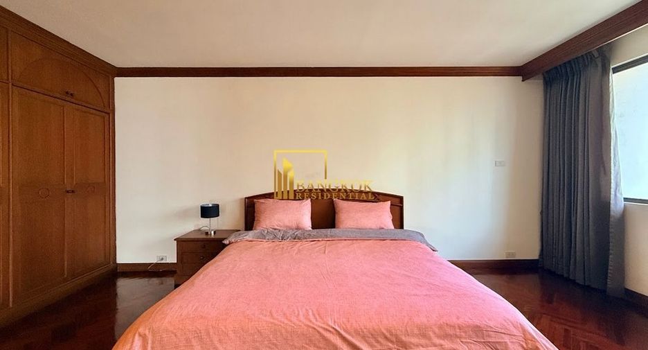 For rent 2 bedrooms apartment in Watthana, Bangkok