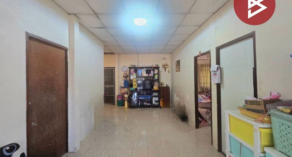 For sale 5 bedrooms house in Mueang Chachoengsao, Chachoengsao