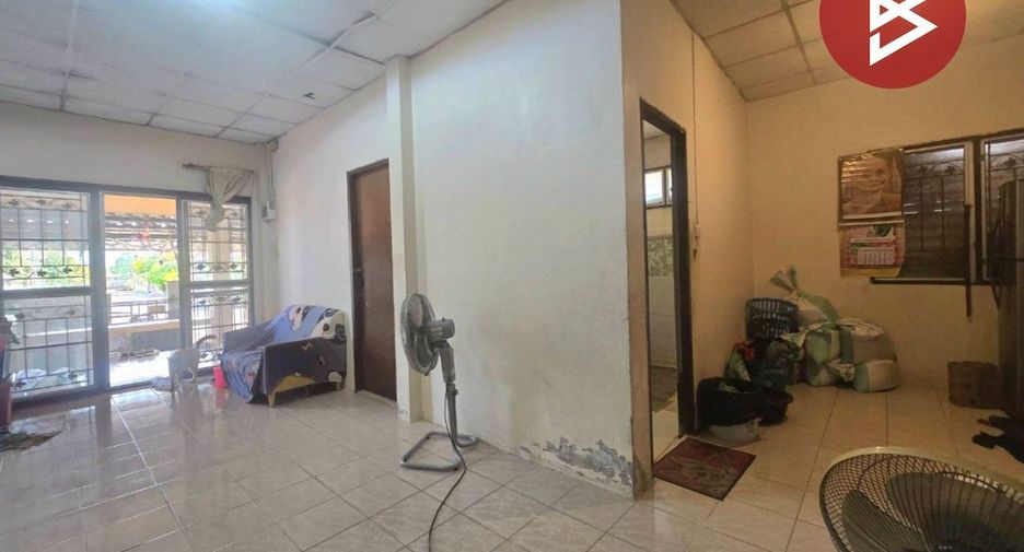For sale 5 bedrooms house in Mueang Chachoengsao, Chachoengsao