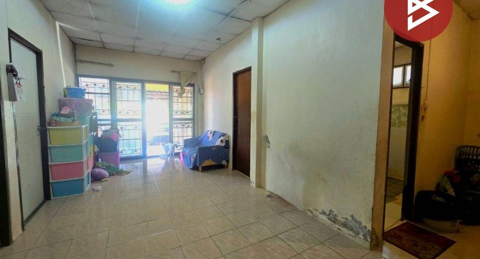 For sale 5 bedrooms house in Mueang Chachoengsao, Chachoengsao