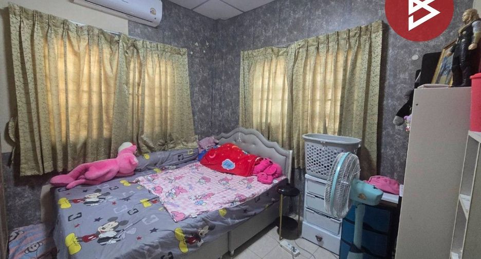 For sale 5 bedrooms house in Mueang Chachoengsao, Chachoengsao