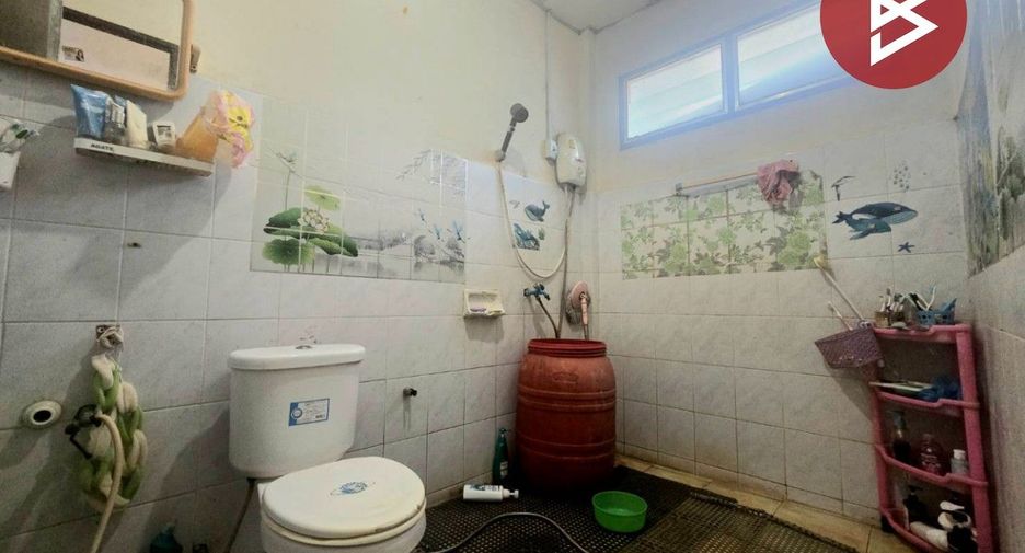 For sale 5 bedrooms house in Mueang Chachoengsao, Chachoengsao