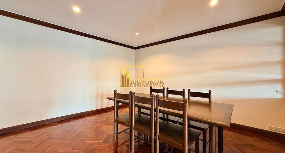 For rent 2 bedrooms apartment in Watthana, Bangkok