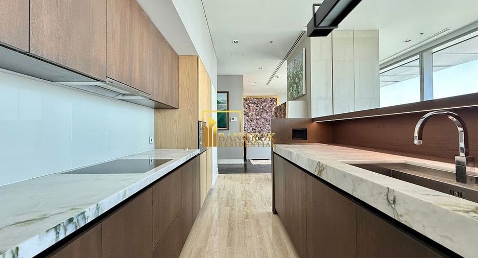 For rent and for sale 4 bedrooms condo in Sathon, Bangkok