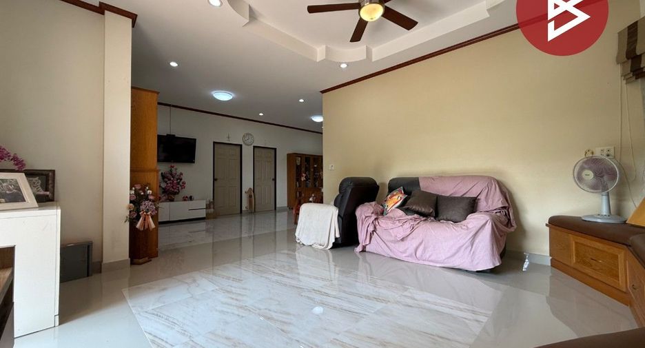 Haus zum Kauf mit 3 Zimmer in Mueang Ratchaburi, Ratchaburi