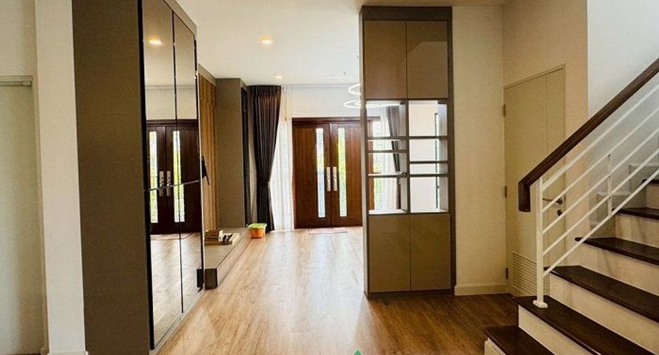 Casa en venta de 4 habitaciones en Thawi Watthana, Bangkok