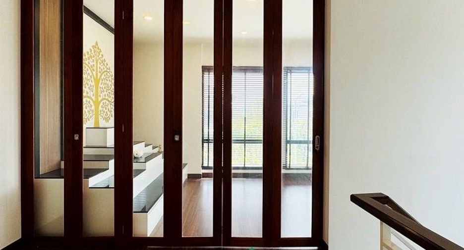 Casa en venta de 4 habitaciones en Thawi Watthana, Bangkok