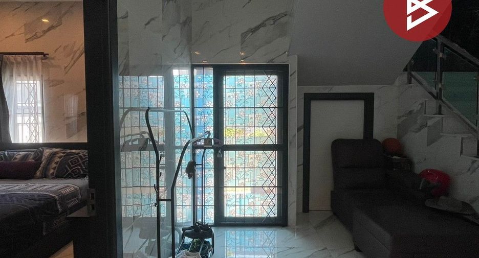 À vendre 4 chambres maison à Mueang Chon Buri, Chonburi
