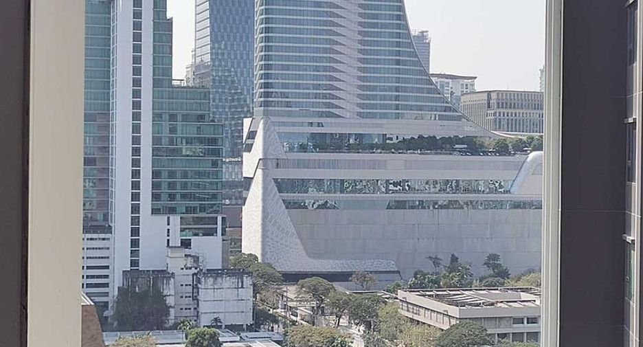For rent 1 bed condo in Pathum Wan, Bangkok