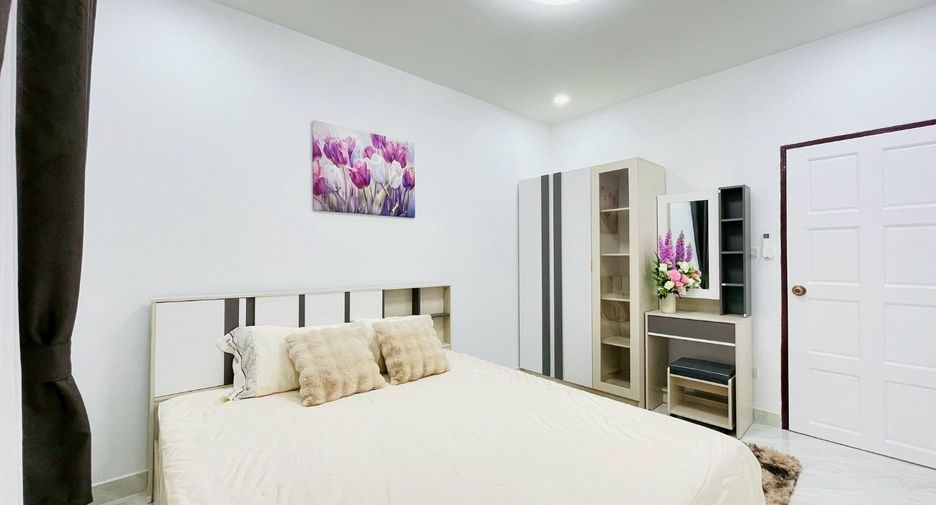 Reihenhaus zum Kauf mit 4 Zimmer in Bang Lamung, Chonburi