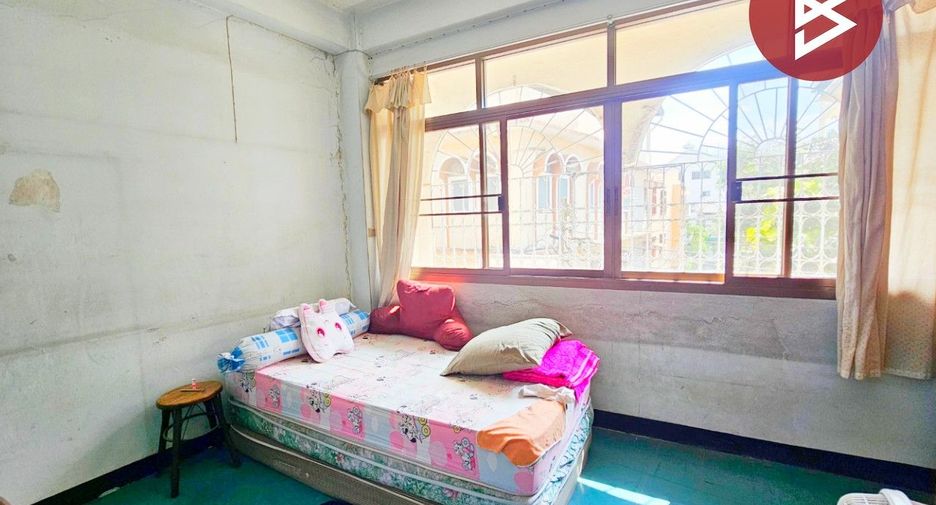 For sale 3 bedrooms retail Space in Yan Nawa, Bangkok