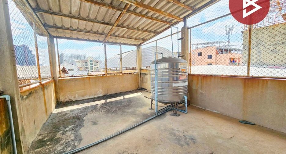 For sale 3 bedrooms retail Space in Yan Nawa, Bangkok