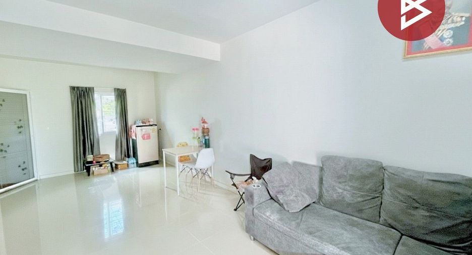 Reihenhaus zum Kauf mit 3 Zimmer in Lat Krabang, Bangkok