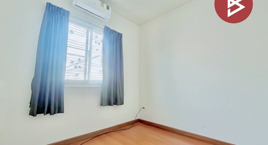 Reihenhaus zum Kauf mit 3 Zimmer in Lat Krabang, Bangkok