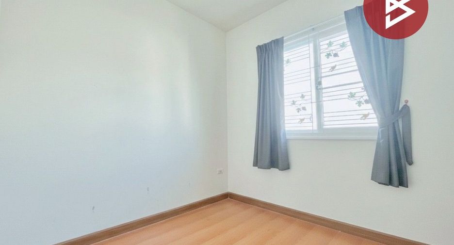 Reihenhaus zum Kauf mit 3 Zimmer in Lat Krabang, Bangkok