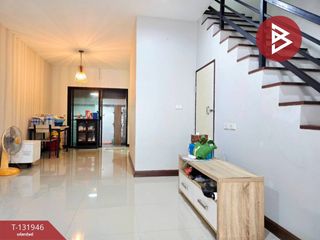 Reihenhaus zum Kauf mit 3 Zimmer in Sam Phran, Nakhon Pathom