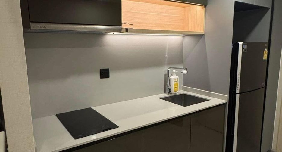 For sale 1 bed condo in Pathum Wan, Bangkok