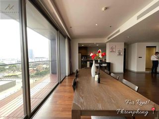 出租 4 卧室 公寓式住宅 在 Khlong Toei, 曼谷