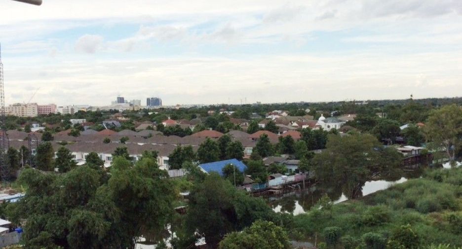 For sale 1 bed condo in Min Buri, Bangkok