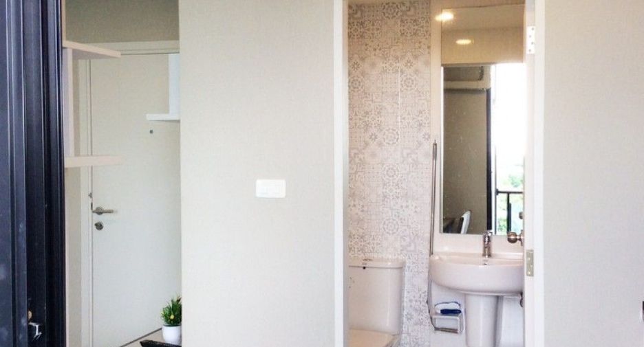 For sale 1 bed condo in Min Buri, Bangkok