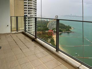 Condo en venta de 3 habitaciones en Bang Lamung, Chonburi