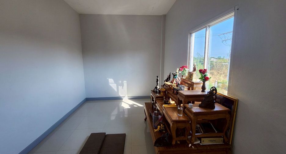 Local comercial en alquiler y en venta de 3 habitaciones en Cha Am, Phetchaburi