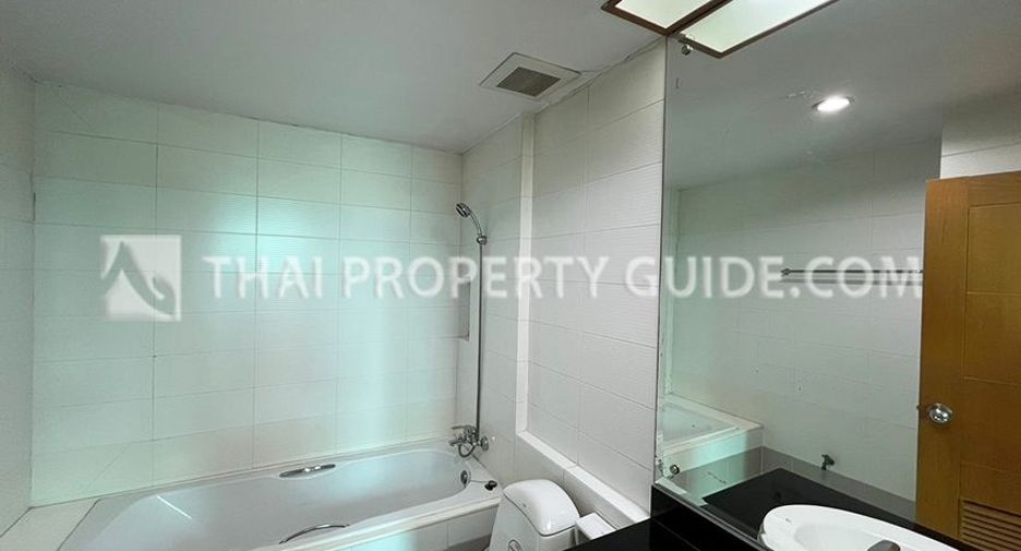 For rent 2 ベッドルーム apartment in Khlong Toei, Bangkok